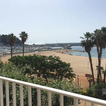 Aiguaneu La Sardana Apartment *